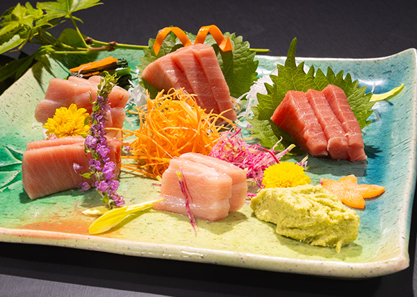 厳選本鮪中トロ赤身盛合せ